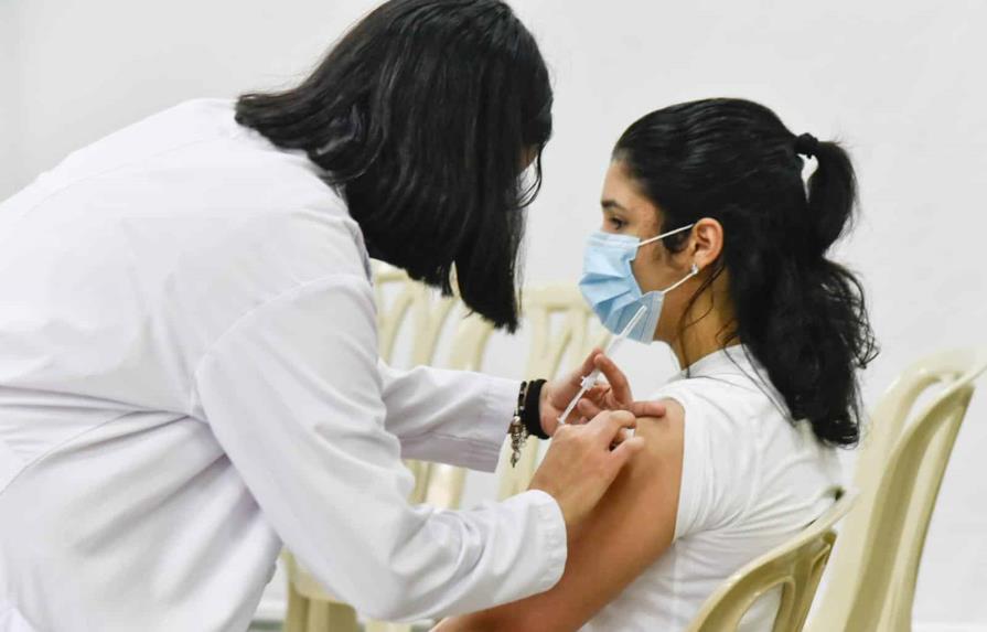 “Con la vacunación, República Dominicana picó alante” para la competitividad, dice director de Proindustria