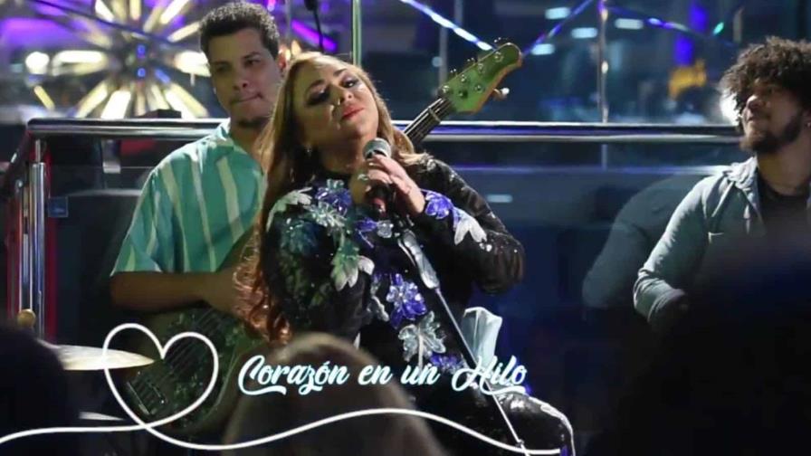Con el corazón en un hilo, la nueva canción de Jackeline Estévez