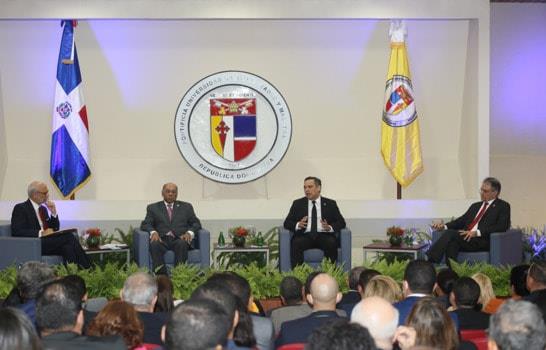 Presidentes de Altas Cortes exponen sus principales retos durante panel académico