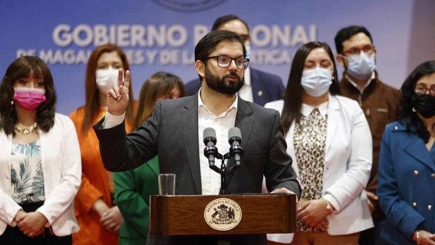 Disparan a chofer de la guardia presidencial de Gabriel Boric y le roban el carro oficial