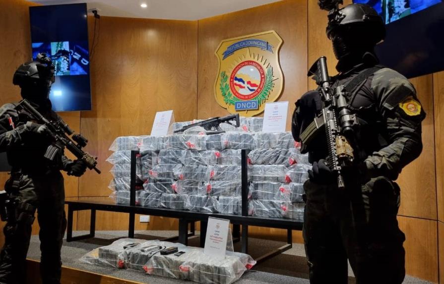 DNCD ocupa 397 paquetes de cocaína en las costas de Azua