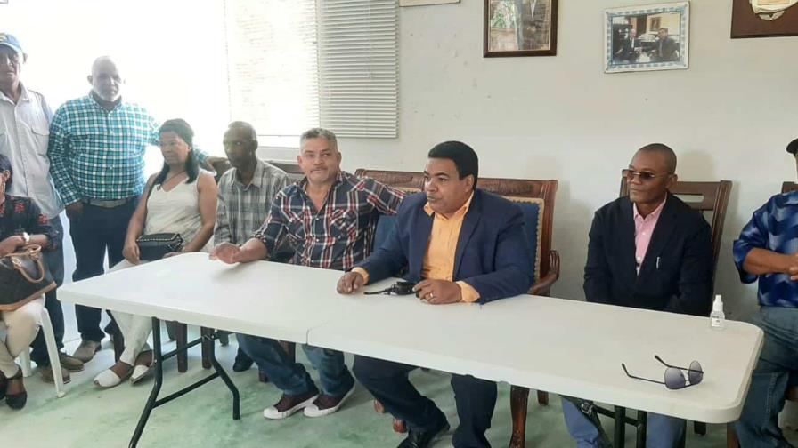 Transportistas de la CNTU exigen ser incluidos en corredor de la Kennedy