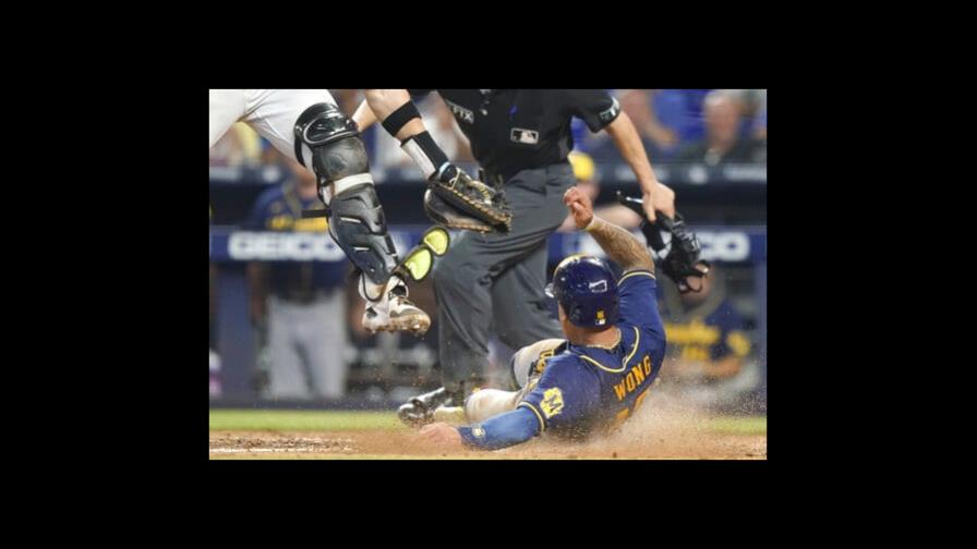 Los Cerveceros de Milwakee doblegan a los Marlins de Miami