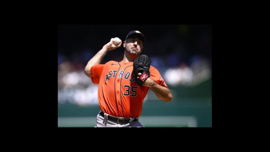 Los Astros de Houston blanquean a los Nacionales de Washington con jonrón de Gurriel