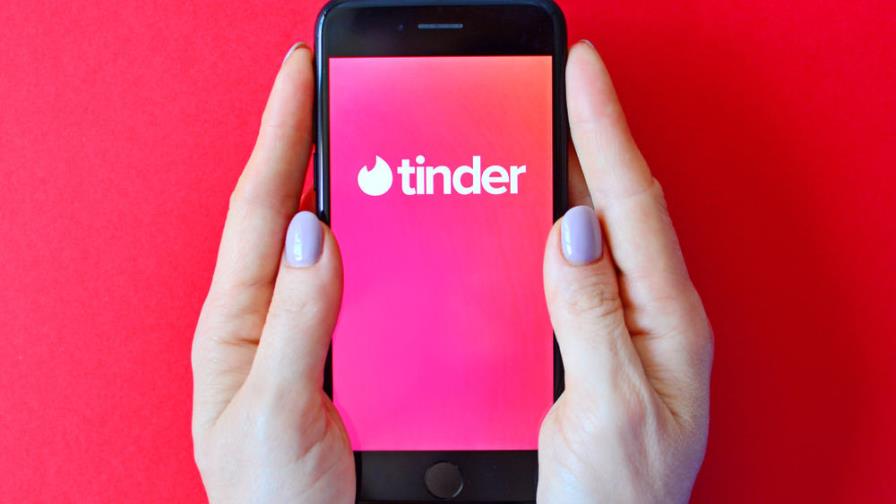 Tinder reclama ser rehén de Google