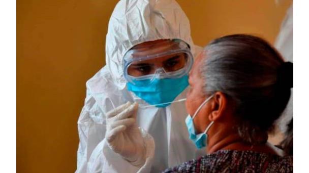 Sociedad de Infectología advierte de incremento de casos de COVID-19 en centros educativos