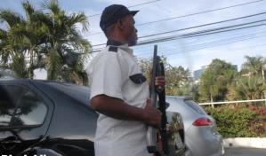 Empresas de seguridad ya pueden contratar ciudadanos de 18 años como vigilantes