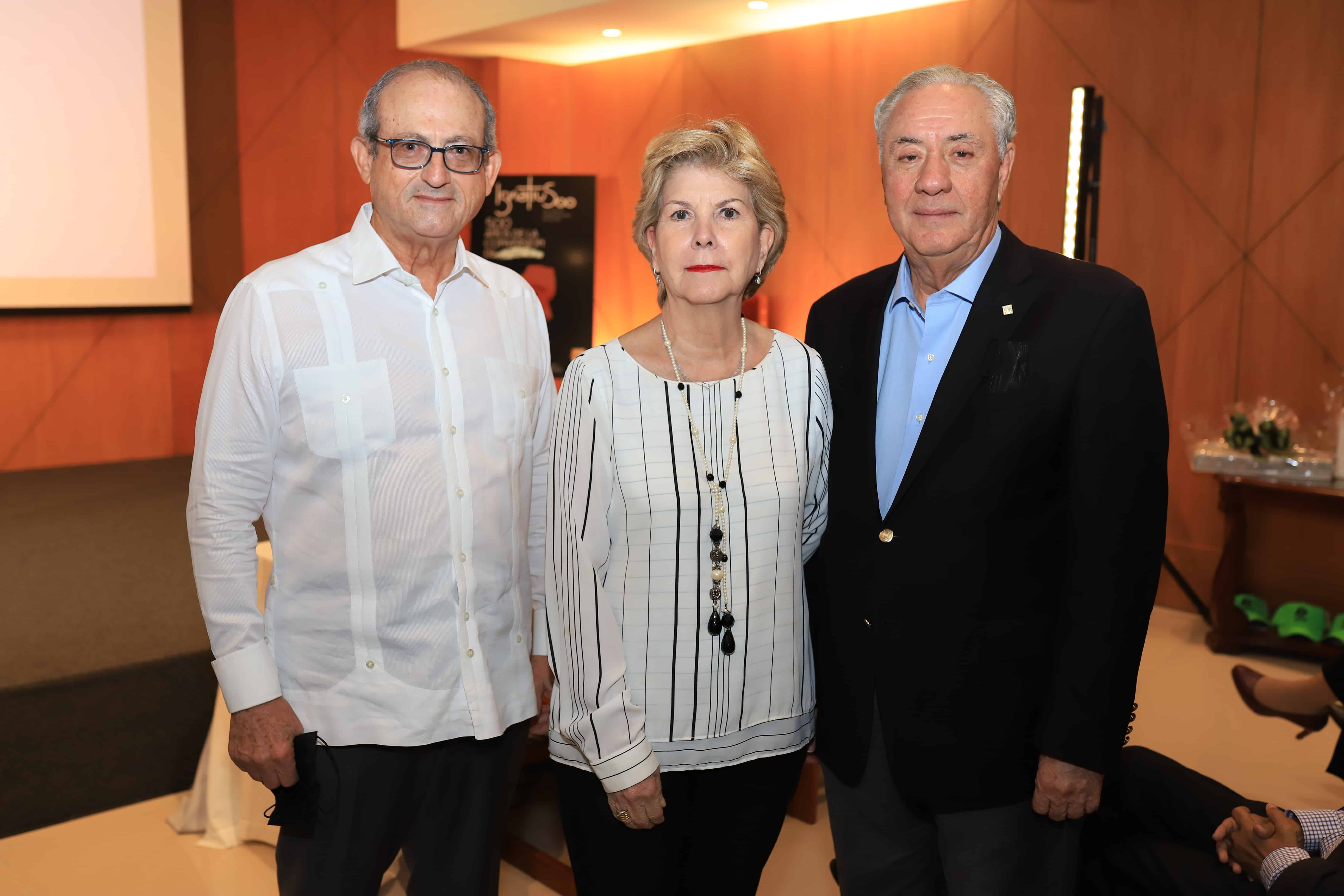 Jaime Bonetti, Norma Vargas y Leonardo Vargas.