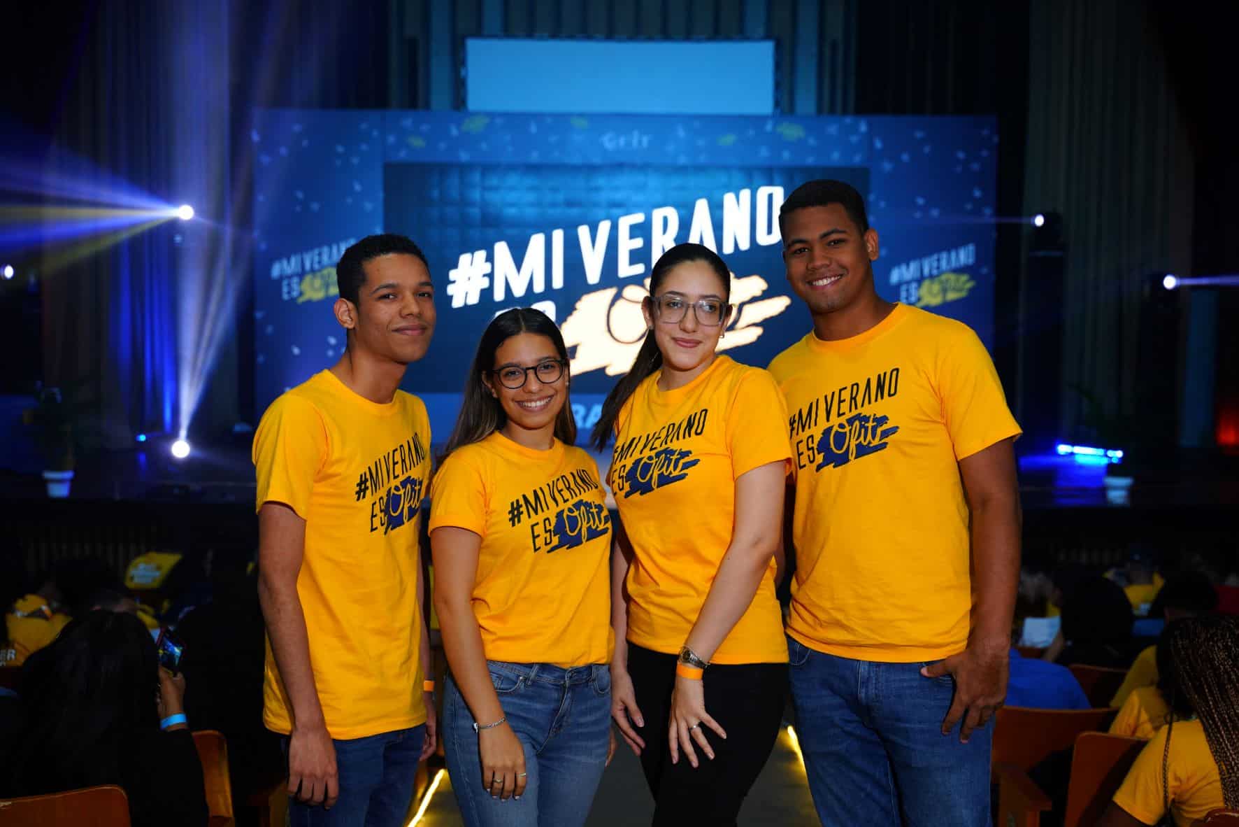 Harold Javier, Ana López, Yuliana Pérez y Jeremy Concepción.