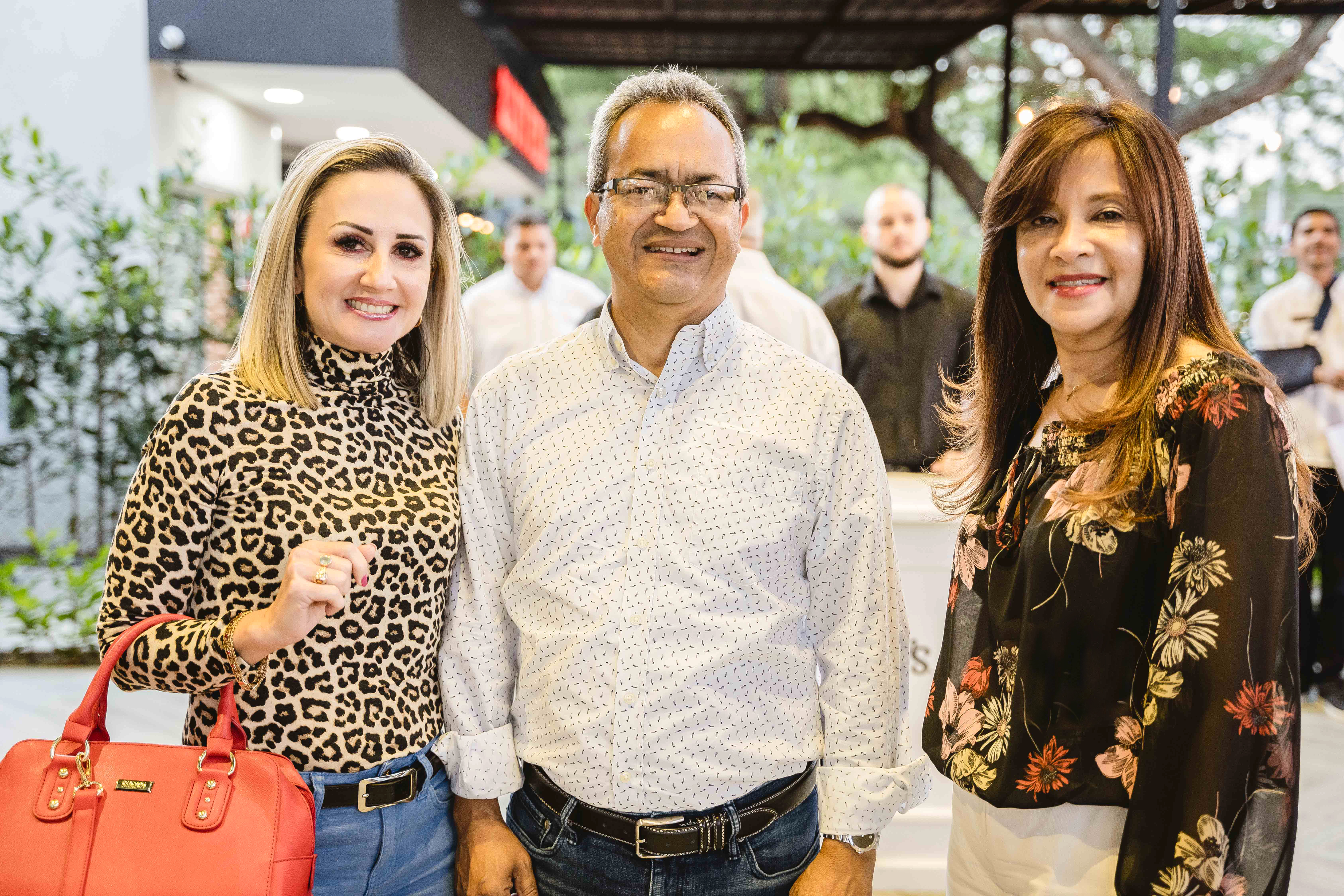Montserrat Díaz, José Estrella y Patricia Taveras.