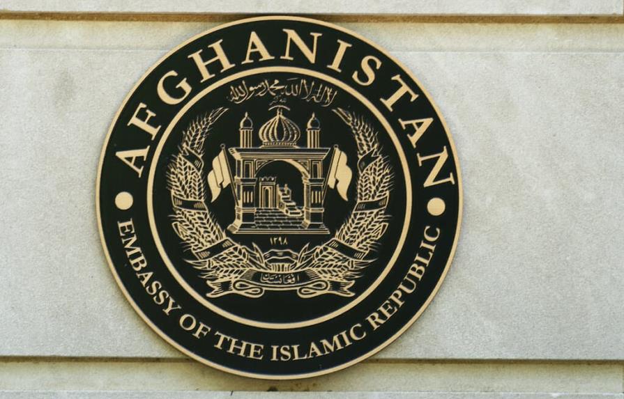 EEUU toma control de embajada y consulados afganos del país