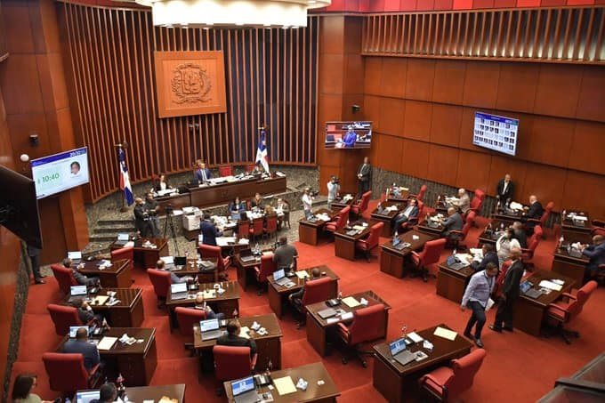 Senado aprueba en primera lectura el proyecto de ley que regula los fideicomisos públicos
