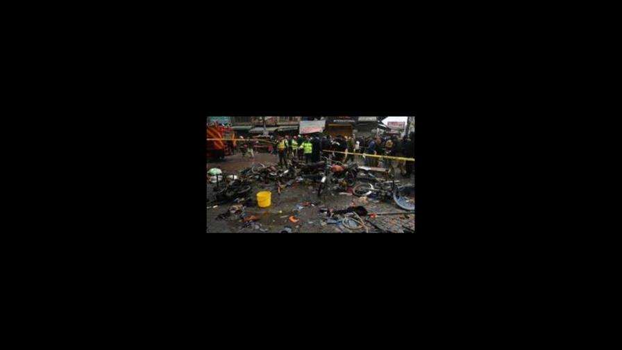 Al menos un muerto y una decena de heridos por la explosión de un paquete bomba en Pakistán Al menos un muerto y una decena de heridos por la explosión de un paquete bomba en Pakistán