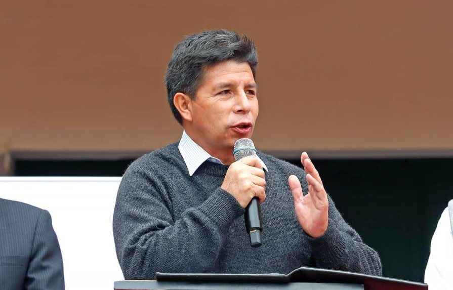 Perú emite alerta internacional de arresto contra sobrino de Castillo
