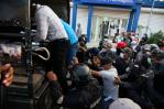 Policías acusados de la muerte de pareja cristiana comparecen ante tribunal Policías acusados de la muerte de pareja cristiana comparecen ante tribunal