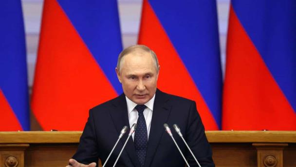 Putin avisa de que es imposible marginar a Rusia