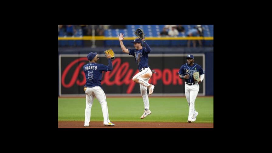 Paredes conecta dos jonrones y los Rays vencen a Tigres