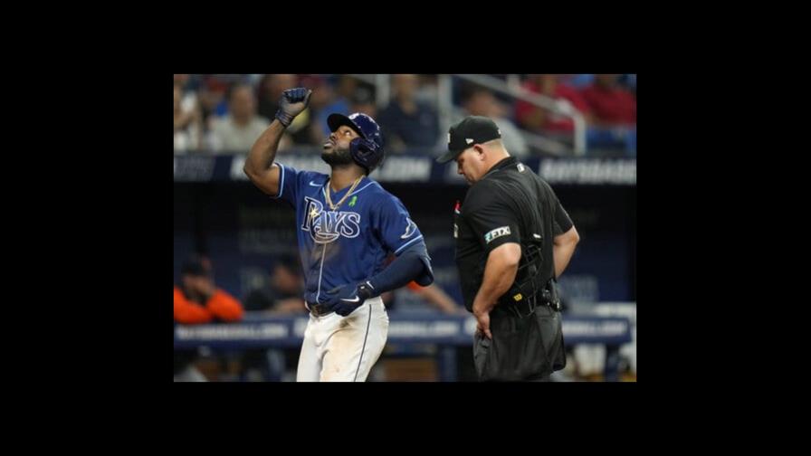 Rays ganan con jonrones de Kiermaier, Phillips y Arozarena