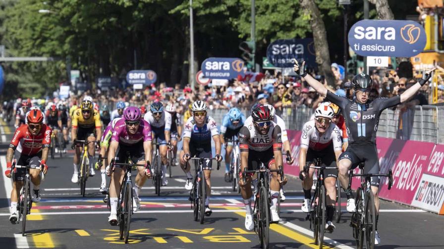 Dainese da a Italia su primera etapa en este Giro, Gaviria segundo Dainese da a Italia su primera etapa en este Giro, Gaviria segundo
