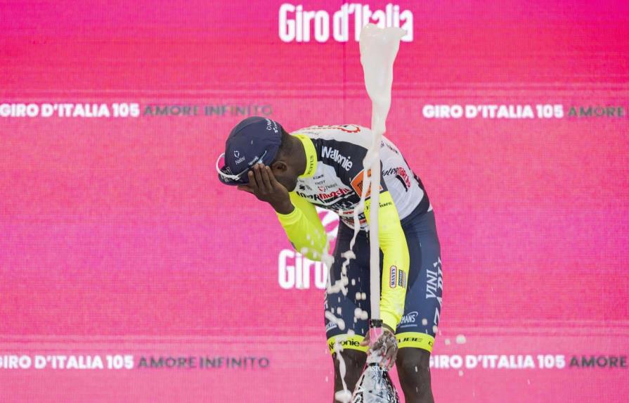 El director del Giro lamenta la baja de Girmay