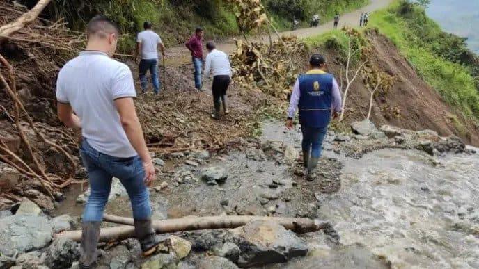 Lluvias dejan 50 muertos y más de 20,000 familias damnificadas en Colombia