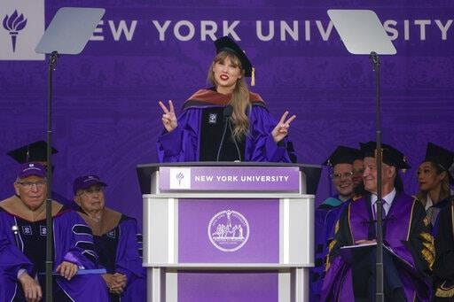 Taylor Swift recibe doctorado honorario de Universidad de Nueva York