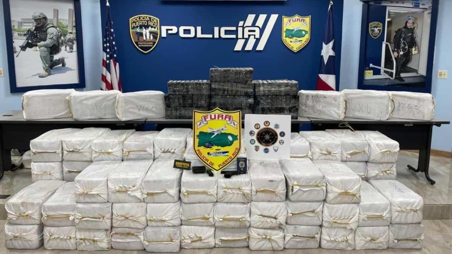 Incautan 294 kilos de cocaína en la costa noroeste de Puerto Rico