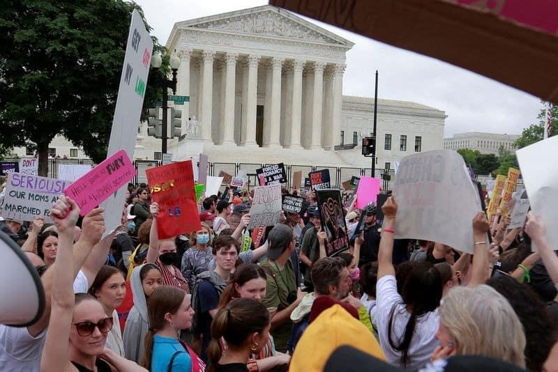 EEUU se prepara para violencia política tras la sentencia del aborto