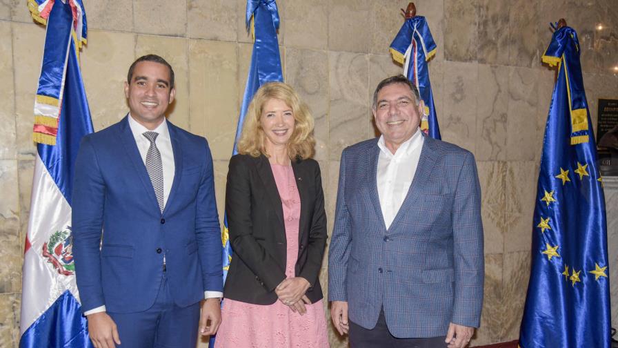 La Unión Europea celebra junto a los dominicanos el Día de Europa