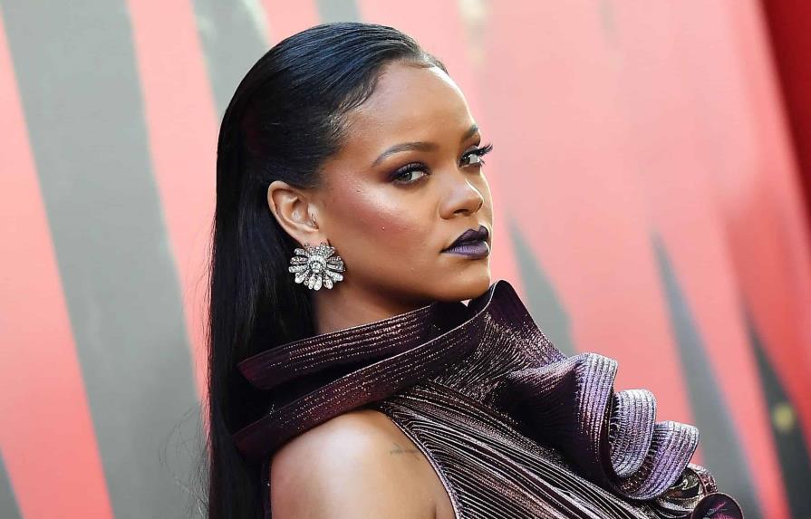 Rihanna se convierte en madre, según medios internacionales, y estos son los escasos detalles
