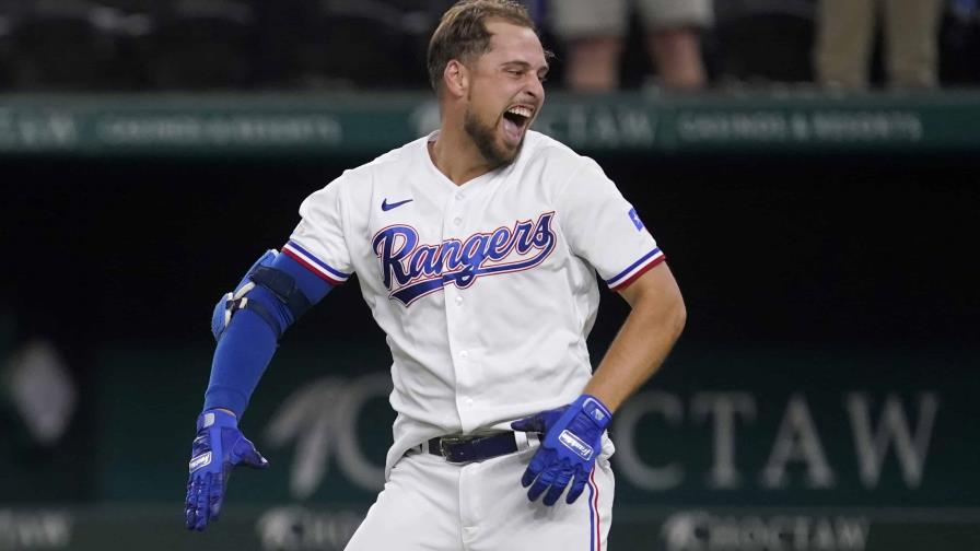 VÍDEO | Con jonrón de Lowe en la décima, Texas supera a Angelinos VÍDEO | Con jonrón de Lowe en la décima, Texas supera a Angelinos