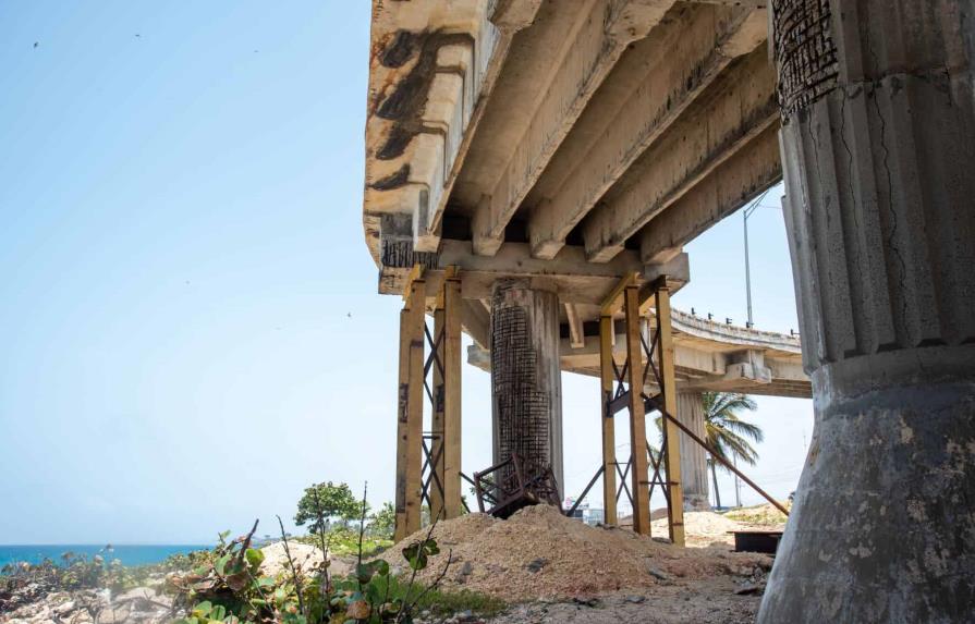 Comienzan a reforzar columnas del puente de la avenida Hípica