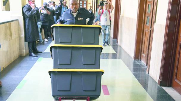 Esmeralda: la gerente que ayudó a mover millones de red Coral
