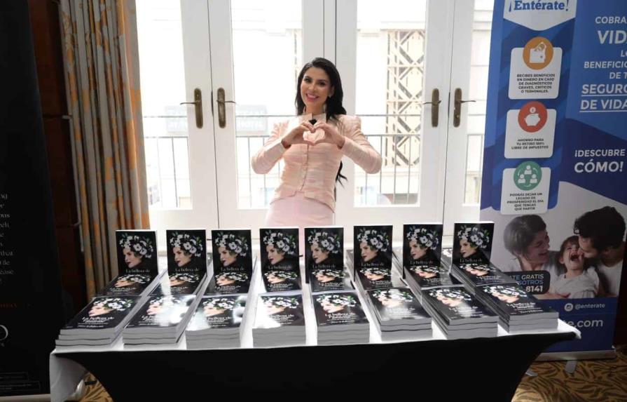 Doctora Tania Medina presenta su primer libro “La belleza de amarme”