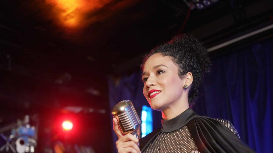 La soprano dominicana Stephany Ortega estrena Feeling Good