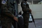 En El Salvador la guerra contra las pandillas causa injustas detenciones, claman familiares