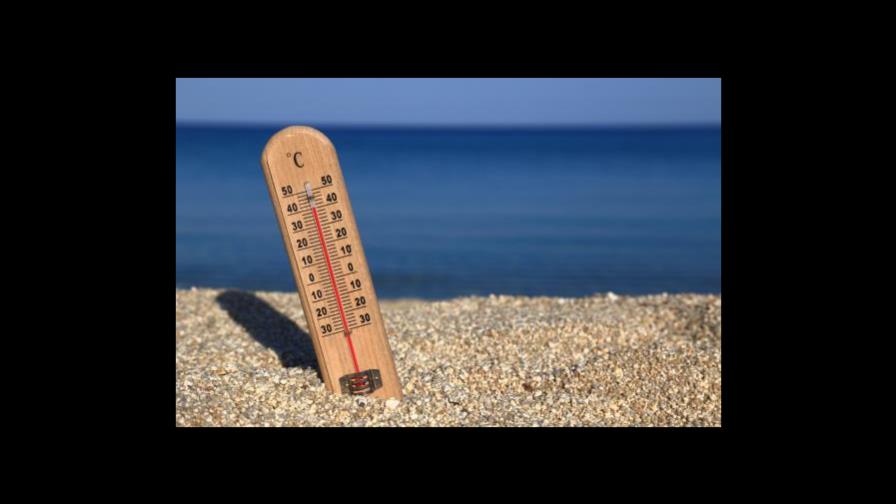 Temperaturas calurosas y cielo opaco predominarán este viernes