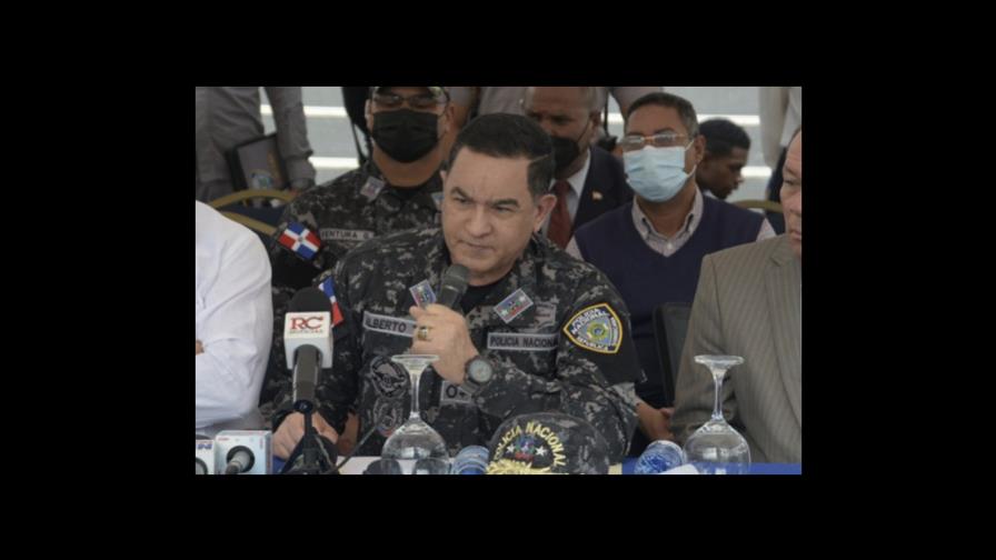 Director de la Policía se rehúsa de nuevo a hablar de interpelación por excesos de agentes Director de la Policía se rehúsa de nuevo a hablar de interpelación por excesos de agentes