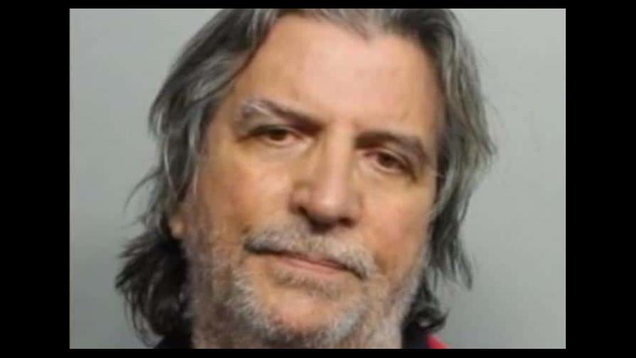 Detenido conductor de autobús escolar de Miami por agresión sexual a una niña Detenido conductor de autobús escolar de Miami por agresión sexual a una niña