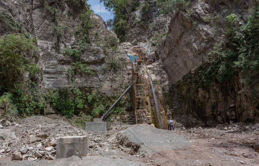 Medio Ambiente dice acueducto construido en Salto de Azua fue ejecutado de manera irregular