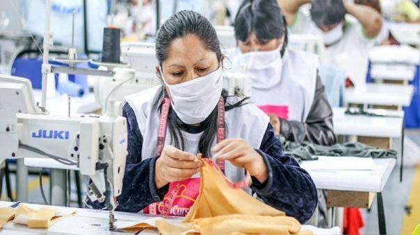 Perú declara en emergencia al sector textil y de confecciones