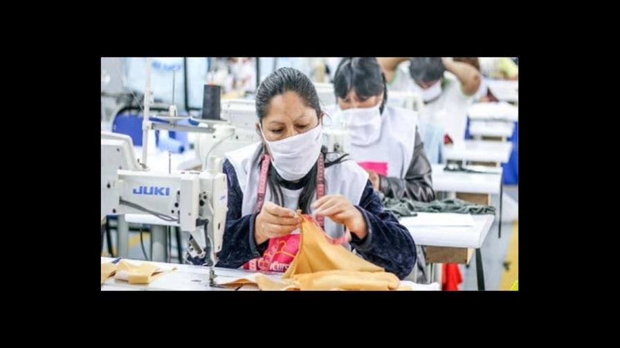 Perú declara en emergencia al sector textil y de confecciones