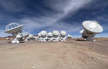 El mayor radiotelescopio del mundo busca duplicar su capacidad de observación para 2030