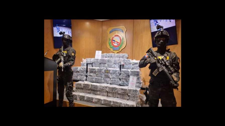 DNCD ocupa 494 paquetes de presunta cocaína en costas de Peravia DNCD ocupa 494 paquetes de presunta cocaína en costas de Peravia