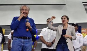 Íngrid Betancourt retira su candidatura presidencial para apoyar a Hernández