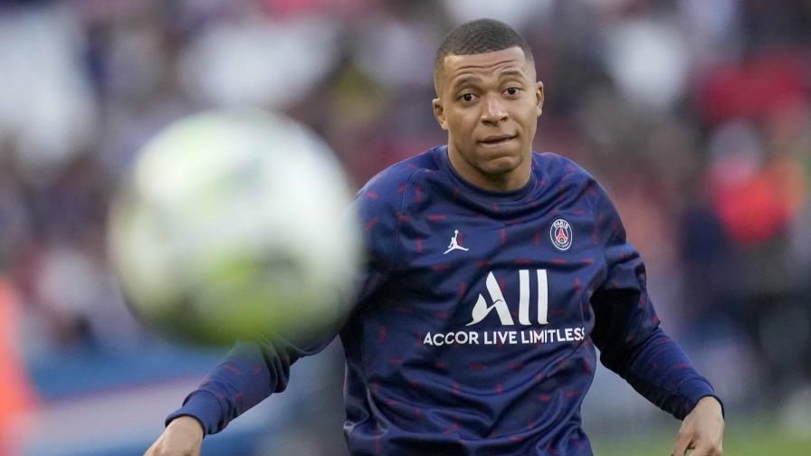 Kylian Mbappé se queda en el Paris Saint-Germain