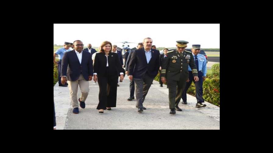 Presidente Abinader partió a Suiza para participar de Cumbre Mundial de la Salud Presidente Abinader partió a Suiza para participar de Cumbre Mundial de la Salud