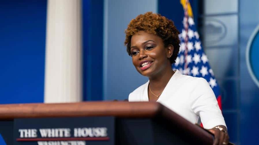 Casa Blanca critica pero acata fallo que mantiene política de deportaciones