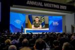 Zelenski pide en Davos sanciones máximas contra Rusia