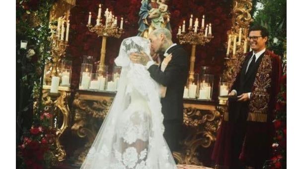 La boda de ensueño de Kourtney Kardashian y Travis Barker en Italia